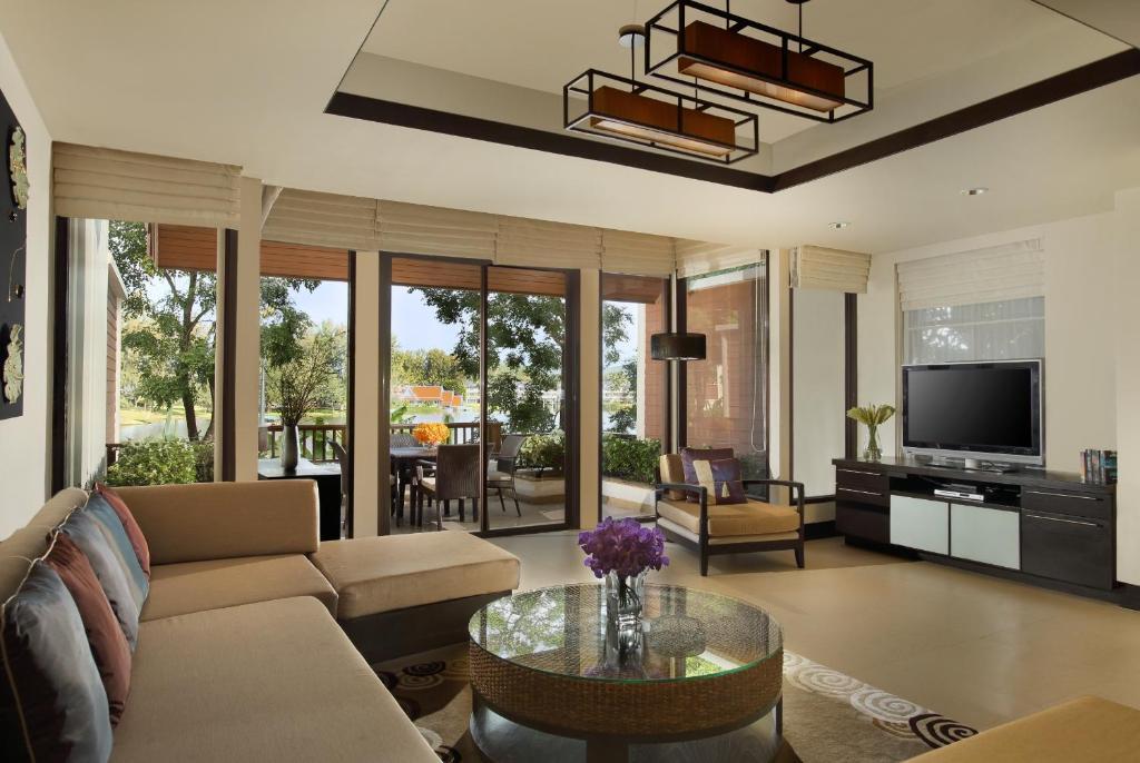 Dusit Thani Laguna Pool Villa Resort 5*